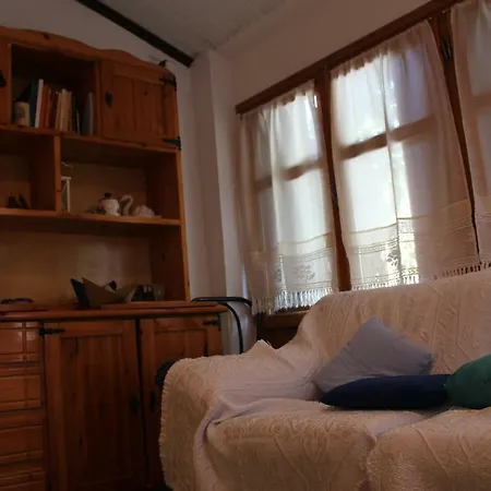Tzitzikia Holiday home Skala Kallirakhis