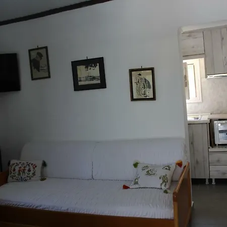 Tzitzikia Holiday home